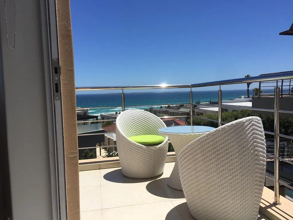 Gull On The Bay Boutique Guest House Bloubergstrand South Africa