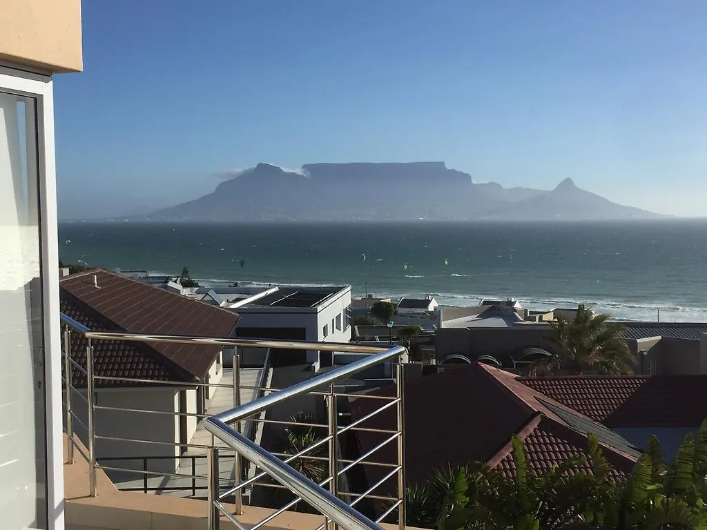 Gull On The Bay Boutique Guest House Bloubergstrand
