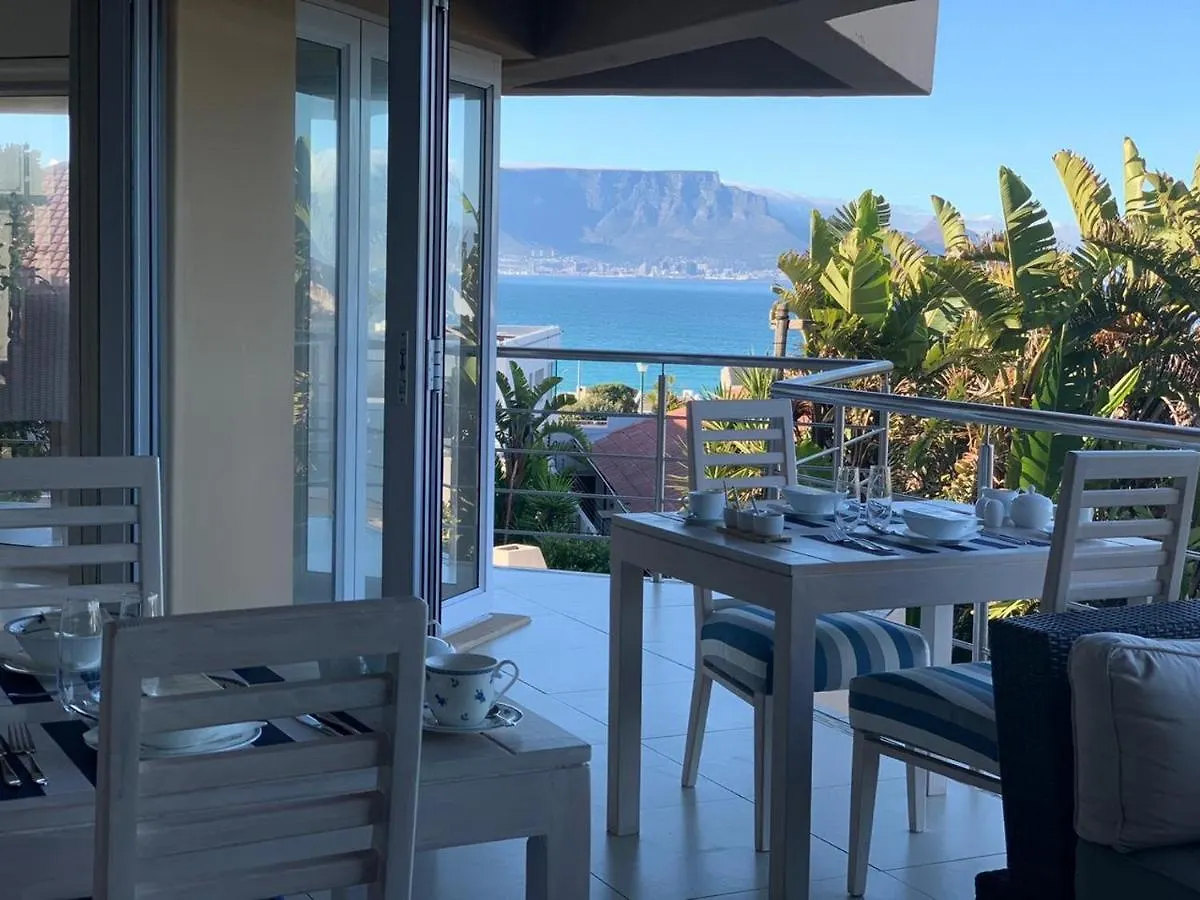 Gull On The Bay Boutique Guest House Bloubergstrand