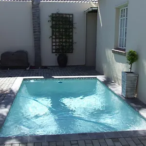 river-road-guest-house.port-elizabeth-hotel.com/