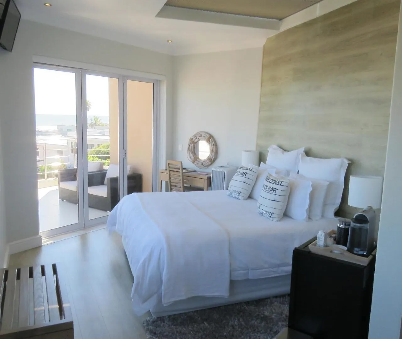 Gull On The Bay Boutique Guest House Bloubergstrand