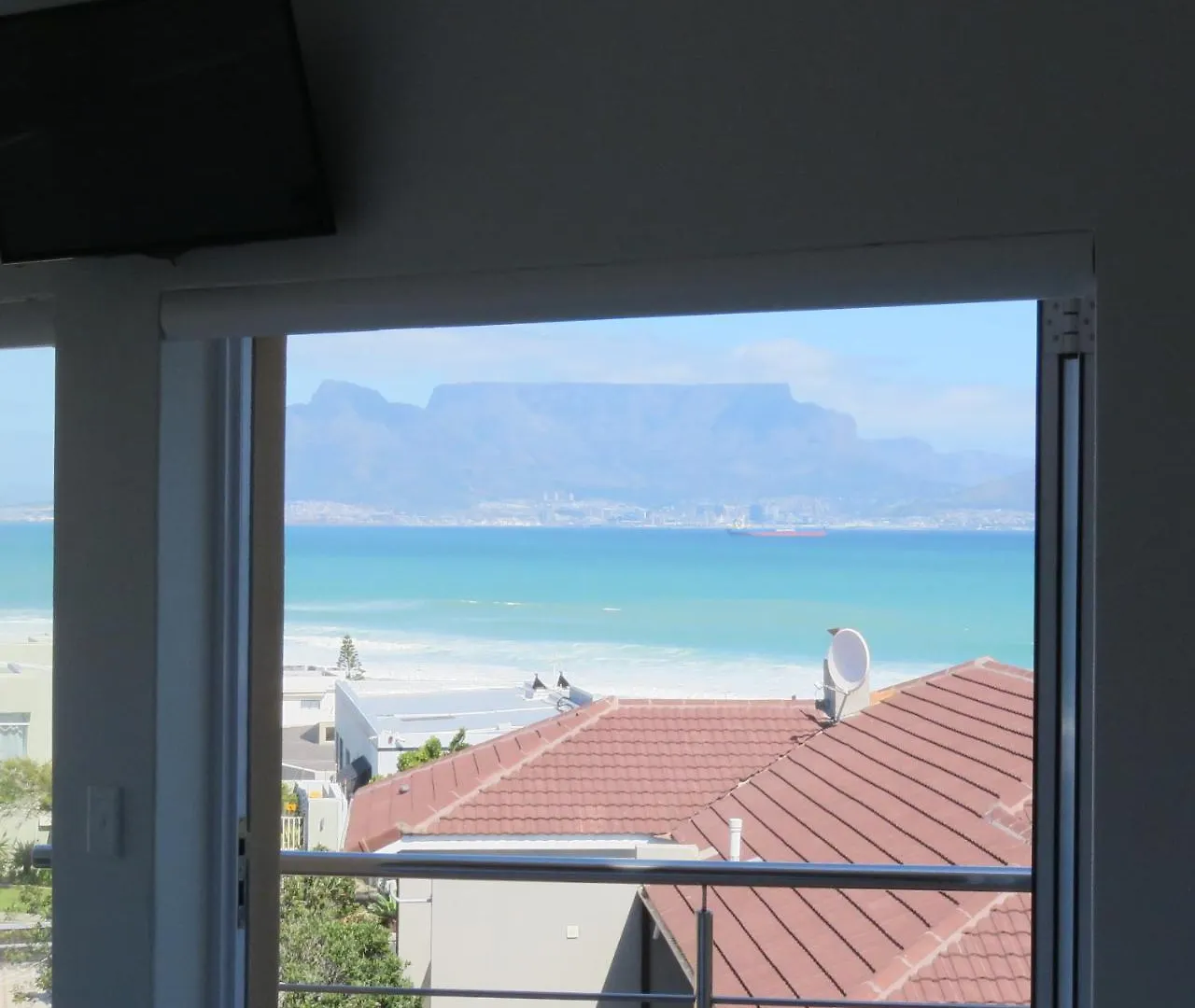 Gull On The Bay Boutique Guest House Bloubergstrand