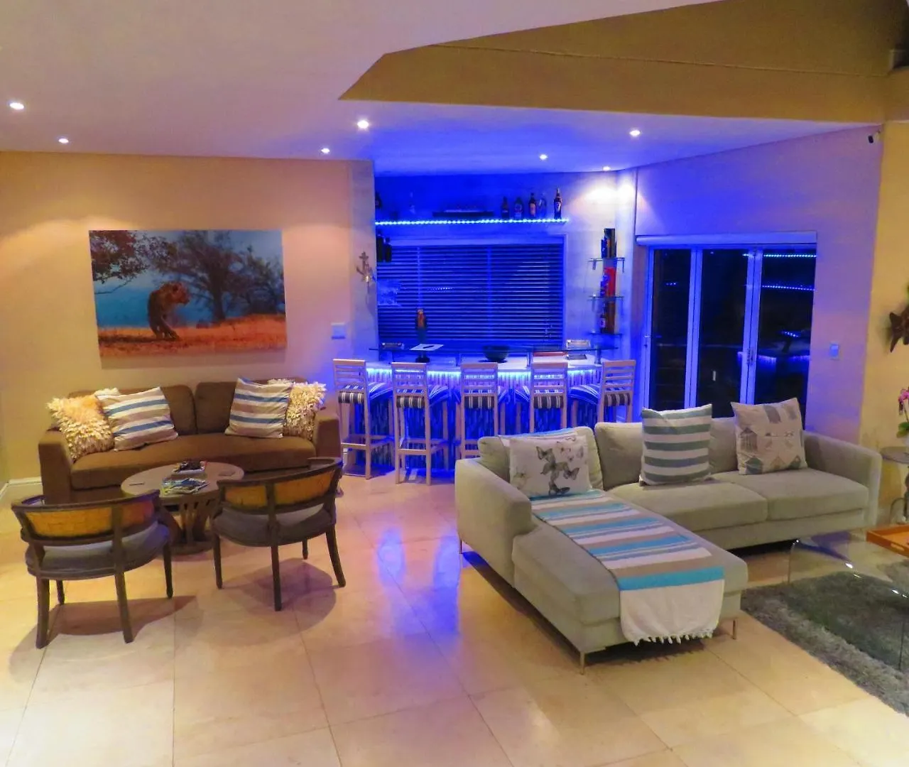 Gull On The Bay Boutique Guest House Bloubergstrand